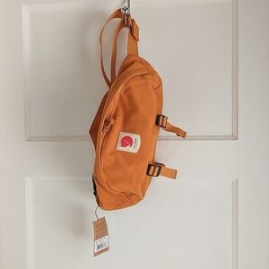 Fjällräven Ulvö Hip Pack in Vibrant Orange